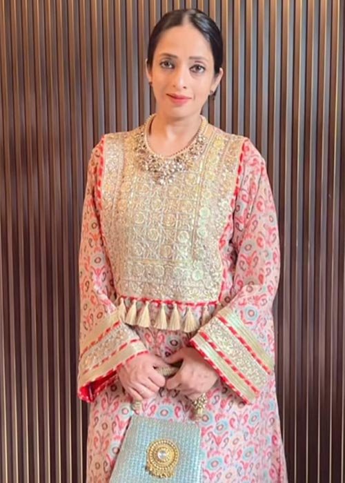 Pastel Pink Embroidered Kurta Set with Mint Green Potli Bag